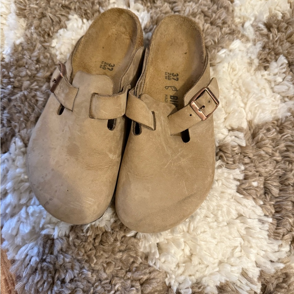 Birkenstock Tan Buckle Mules